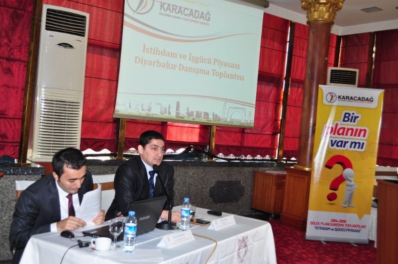 Unemployment, At The Head Of The Most İmportant Problems Of Diyarbakır Was Discussed By The Experts.