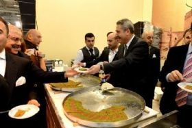 Diyarbakır Stand Flooded By Visitors İn 2014 Emıtt Fair