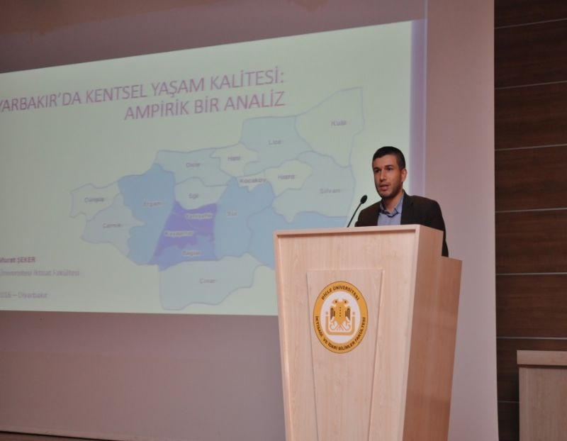 Associate Professor Murat Şeker Made A Presentation About Diyarbakır Life Quality